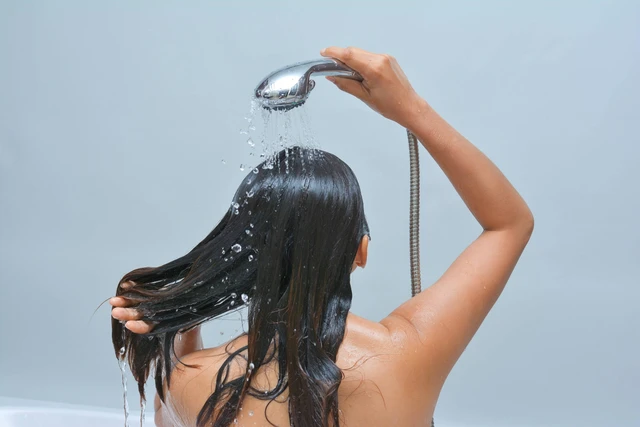 Basahi Rambut